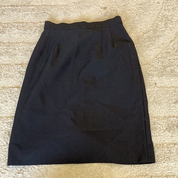 Dresses & Skirts - Pencil skirt